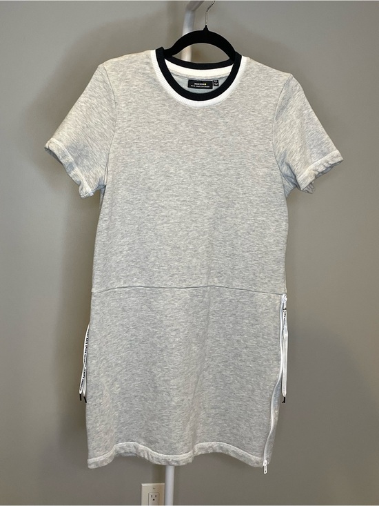 Kate Spade Saturday Dresses & Skirts - Kate Spade Saturday Heather Gray Short Sleeve Mini Dress with Black-Trim Collar